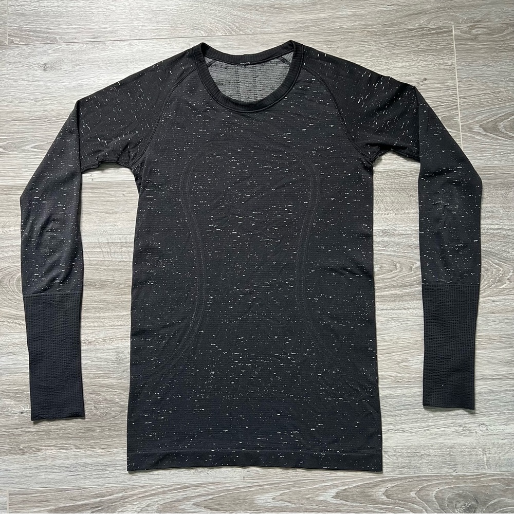 Lululemon Swiftly Tech Long Sleeve Size 6 Crew Neck Anti Odor Black